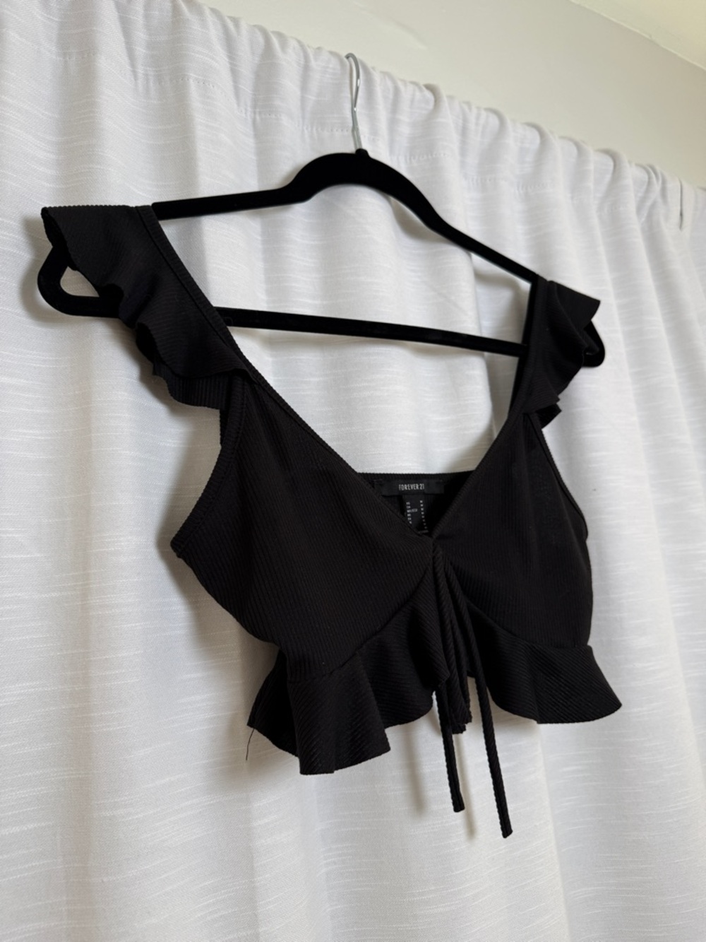 Forever 21 Black Ruffle Crop Top Flutter Sleeve Tie Front Ribbed Boho | Size M - Picture 5 of 10